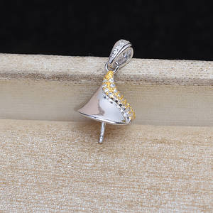 จี้เงินแท้ S925 รูปทรงหมวก รุ่น JG5344 ดีไซน์โดดเด่นไม่ซ้ำใคร ประดับด้วยไข่มุกเม็ดหลวม ช่วยปกปิดจุดบกพร่อง - Product Image 2