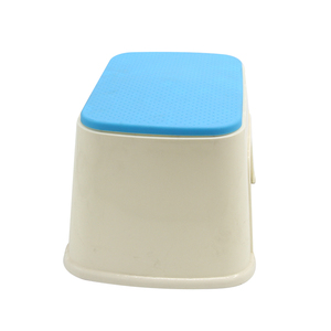 Meubles <span class=keywords><strong>de</strong></span> salon tabouret en plastique épaissi <span class=keywords><strong>salle</strong></span> <span class=keywords><strong>de</strong></span> <span class=keywords><strong>bain</strong></span> <span class=keywords><strong>bain</strong></span> tabouret bas antidérapant <span class=keywords><strong>petit</strong></span> <span class=keywords><strong>banc</strong></span> - Product Image 3