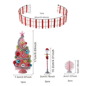 סט קישוטי כפר חג המולד עם תאורת לד, כולל דמויות, עץ שלג ותפאורה של עיירה חגיגית לקישוט שולחן - Product Image 6