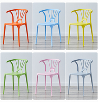 Chaise simple pour la maison, chaise de salle à manger pour restaurant, chaise de bureau de loisirs, chaise de négociation, chaise en plastique, chaise de professeur
