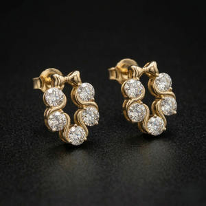 Boucles d'oreilles clous en diamant de qualité supérieure, 5 carats, pour femmes, bijoux fins avec fermeture robuste, parfaites pour les oreilles sensibles - Product Image 2