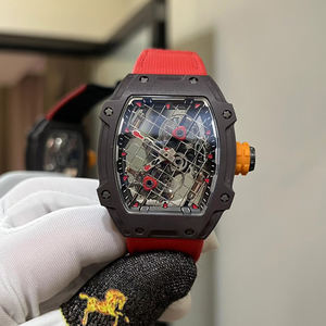 最高品質の27-04メンズカーボンファイバー機械式デジタル腕時計、ラバーバンド、テニスラケット型トゥールビヨン自動巻き - Product Image 1