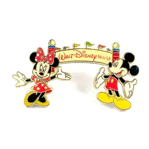 Badge de revers en métal en émail doux, de haute qualité, professionnel, personnalisé, dessin animé mickey minnie