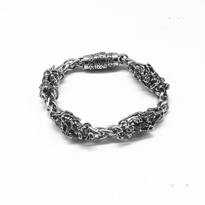 Pulsera de acero de titanio yunnique con diseño de calavera y esqueleto, cierre magnético, joyería de regalo unisex - Product Image 1