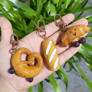 Carino 3D divertente giocattolo cibo pane in resina portachiavi cibo cartone animato Bagel Bagel pane Pretzel custodia per telefono Charm borsa ciondolo portachiavi auto - Product Image 3
