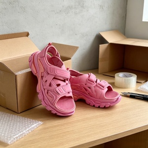 Wholesale High Quality Luxury <b>Flat</b> Slippers Fashion Women Breathable Outdoor <b>Sandals</b> Original Designer Casual Walking <b>Sandals</b> - Product Image 1