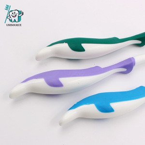 Cepillo de dientes con diseño de ballena de dibujos animados, cerdas de alta densidad, cepillo de dientes manual suave para niños - Product Image 4