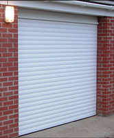 Vente directe du fabricant : Porte de garage à enroulement électrique avec grille de fenêtre ventilée et porte de sécurité à cadre métallique
