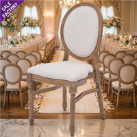 Chaise de mariage en plastique en gros, dossier rond, empilable, en résine PP, couleur bois, pour banquet, cérémonie, salle à manger, en vente