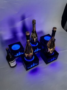 Recargable LED <span class=keywords><strong>Hennessy</strong></span> <span class=keywords><strong>XO</strong></span> botella acrílica presentador VIP pantalla glorificador con champán soporte de luz para decoración de Club nocturno - Product Image 4