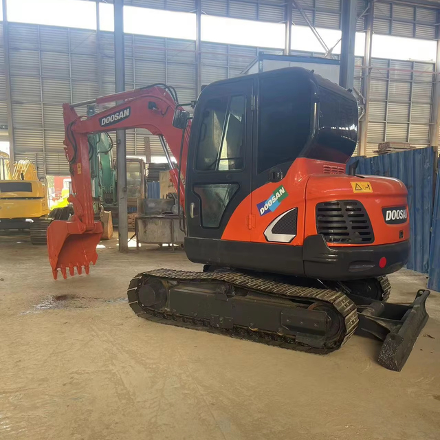 Doosan DX60 Excavator 85% New 90HP 4000rpm 4000kg Used Core Components Yanmar Engine Pump