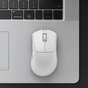 Thích hợp cho trẻ em chơi game nhà và trong văn phòng thời trang và siêu nhẹ RGB nhẹ <span class=keywords><strong>Mini</strong></span> Chuột không dây - Product Image 2