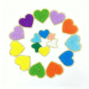 Patchs en chenille moelleux en forme de papillon et de cœur à repasser pour pulls, bonnets, sacs - Design texturé doux - Product Image 2