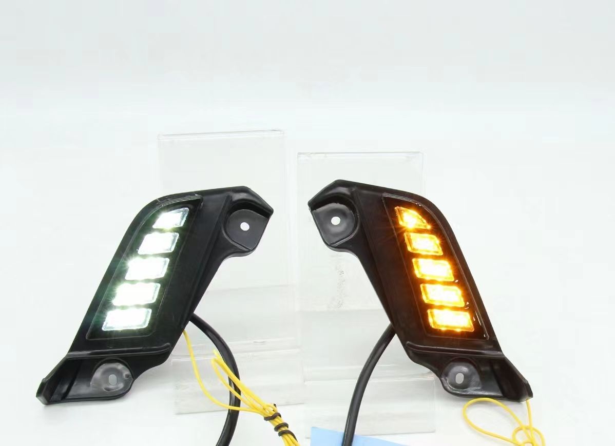 สีเหลือง