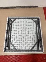 Günstiger Direktvertrieb Moderner Outdoor-Esstisch 86cm Klappbarer Quadratischer Plastiktisch Leicht zu Reinigen Tragbar Robust Picknick-Tisch Weiß HDPE