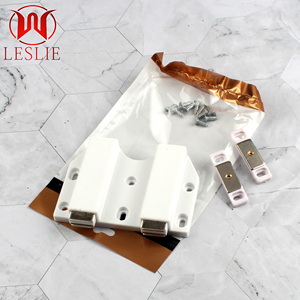 Apriporta in plastica con <span class=keywords><strong>serratura</strong></span> magnetica di alta qualità per armadi e armadi pop up il Buffer di due porte - Product Image 2