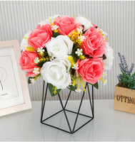 Vente en gros de haute qualité soie rose fleur boule vert arrangement floral centre de table de mariage pour la décoration