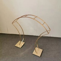 Support de fleurs de table arqué moderne en fer, doré par électrolyse, pour scène en T et aménagement de chemin, accessoires créatifs