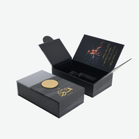 Boîtes d'emballage cosmétiques rigides en carton écologique de luxe avec fermeture magnétique, personnalisées avec du papier doré, pour les soins de la peau et les parfums