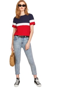 T-shirt da <span class=keywords><strong>donna</strong></span> personalizzata con collo rotondo a manica corta color bianco Casual Casual 2023 - Product Image 2