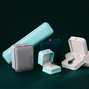 Boîte de rangement carrée haut de gamme en cuir PU avec fermeture à boucle, portable, pour colliers longs, bagues, pendentifs et bracelets - Product Image 4