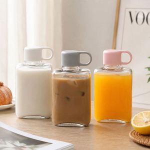 Bouteille d'eau portable réutilisable en Tritan transparente carrée avec logo personnalisé, idéale pour les voyages, le bureau et les cadeaux promotionnels - Product Image 6