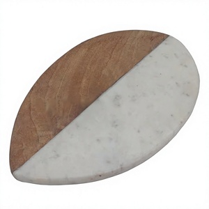 Tabla de cortar de madera y mármol de estilo rural elegante para uso en la cocina Alfombrillas y almohadillas de corte perfectas Accesorios para el hogar al por mayor - Product Image 1
