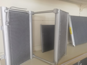 Échangeur de chaleur à micro-canaux en <span class=keywords><strong>aluminium</strong></span> pour système de <span class=keywords><strong>chauffage</strong></span> <span class=keywords><strong>central</strong></span>, <span class=keywords><strong>radiateur</strong></span> à ailettes brasées à haute efficacité, débit de 50 gpm - Product Image 2