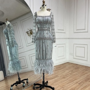 Serene Hill LA71669L Vestido de Noche Gris de Manga Larga Estilo Sirena hasta el Tobillo con Plumas Talla Grande para Fiesta de Mujer Rts - Product Image 5