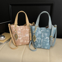 Nouveau sac à main en PU à motif floral de style chinois pour femme, collection été, élégant sac fourre-tout imprimé d'inspiration occidentale avec deux fermetures magnétiques, forme seau