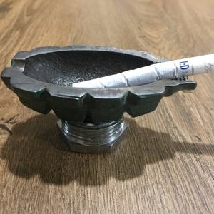 Cenicero personalizado hecho a mano, Metal negro - Product Image 3