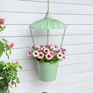 Vaso <span class=keywords><strong>per</strong></span> Fiori Sospeso in Ferro Anticato, Cesto <span class=keywords><strong>per</strong></span> Piante a Forma di Paracadute in Metallo Retrò, Vaso in Metallo <span class=keywords><strong>per</strong></span> Decorazione Giardino Esterno - Product Image 1