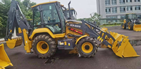Chargeuse-pelleteuse de 2,5 tonnes XC8-S2570, force de rupture de la benne de 66 kN, benne 4-en-1 en option pour les projets de réparation routière municipale
