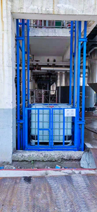 Table élévatrice verticale fixe pour le levage de matériaux, utilisation intérieure et extérieure, 2*2m, rail de guidage - Product Image 3