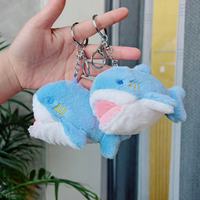 Pas cher Requin et Baleine En Peluche Porte-clés Vie Marine Poupée Pendentif Populaire Porte-clés Jouets Enfants Cadeau Sac À Dos Requin Poupée Porte-clés