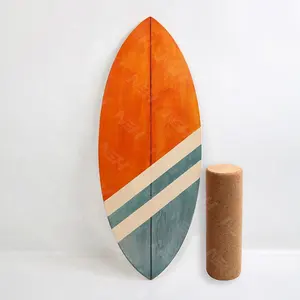 Nuevo teñido personalizado al por mayor Fitness Tabla de equilibrio de madera con rodillo de corcho Surf Ski Snowboard equilibrio entrenamiento tabla de madera