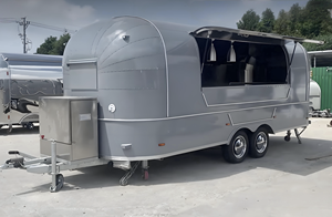 Camion de restauration certifié CE avec auvent chauffant et sol antidérapant pour un service hivernal sûr et confortable dans les régions alpines - Product Image 6