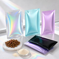 Pochettes plates personnalisées holographiques brillantes métallisées à trois soudures latérales pour l'emballage de friandises et de compléments alimentaires pour animaux de compagnie