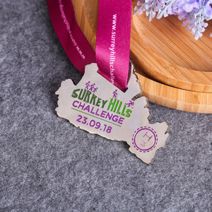 Medalla del Reto Surrey Hills 23.09.18, Insignia Conmemorativa Grabada con Láser, Hecha a Medida - Product Image 4