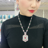 Collier, boucles d'oreilles et bracelets en laiton incrustés de zircone cubique colorée, très vendus en Inde, cadeau d'anniversaire élégant pour femmes