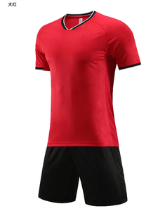 Pengiriman Gratis Jersey Sepak Bola Retro Kualitas Tinggi Buatan Thailand oleh Produsen, Set Sepak Bola Cepat Kering dan Bernapas - Product Image 4