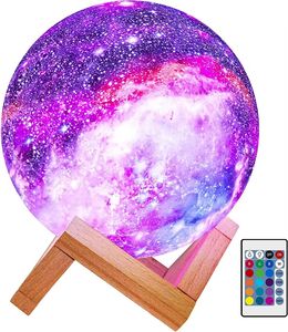 Lámpara Lunar 3D de Madera con Base de PVC y PLA, Recargable por USB, 16 Colores, Venta al Por Mayor - Product Image 1