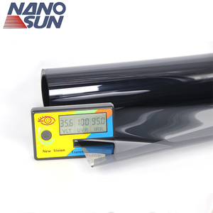 Hochwertige <span class=keywords><strong>NANOSUN</strong></span> 2mil PET Autofensterfolie OEM 100% UV-Schutz 99% IR-Abweisung Selbstklebende Nano-Keramik-Tönung 5+ Jahre Haltbarkeit - Product Image 1