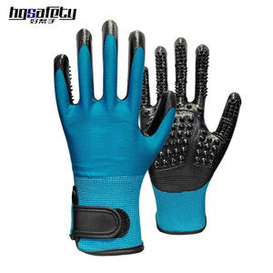 Gants de bain pour animaux de compagnie Xinyu's Helper, brosse de massage en caoutchouc pour chien et chat, pour l'élimination des poils - Product Image 4