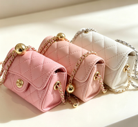 Sac à main matelassé de luxe pour femme avec chaîne camélia, mini sac bandoulière, porte-écouteurs, porte-monnaie, trousse de maquillage tendance