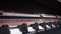 Impresora UV Roll-to-Roll de 2.1m con 2 cabezales Epson I3200 LED para pancartas, vinilos, pegatinas y flex retroiluminado - ¡Gran oferta 2026!