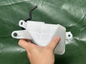 Serbatoio di accumulo <span class=keywords><strong>liquido</strong></span> del <span class=keywords><strong>radiatore</strong></span> 16470-0V100 16470-25041 16470-25042 per TOYOTA CAMRY - Product Image 4