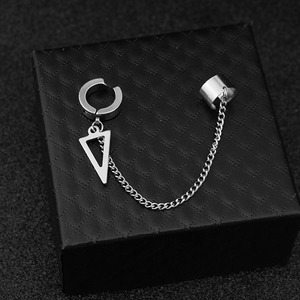 Boucles d'oreilles unisexes tendance en acier inoxydable plaqué argent avec pendentif en forme de boucle à clé, design simple et original - Product Image 5
