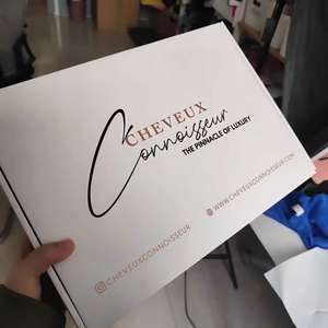 Cajas de Cartón para Envíos con Diseño Personalizado, Logotipo Impreso, Cierre Autoadhesivo y Tira de Apertura Fácil - Product Image 1