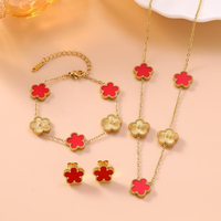 Ensemble de bijoux de luxe en gros, plaqué or 18 carats, acier inoxydable, 3 pièces : boucles d'oreilles, bracelet, collier, motif trèfle à cinq feuilles, nacre, cadeau
